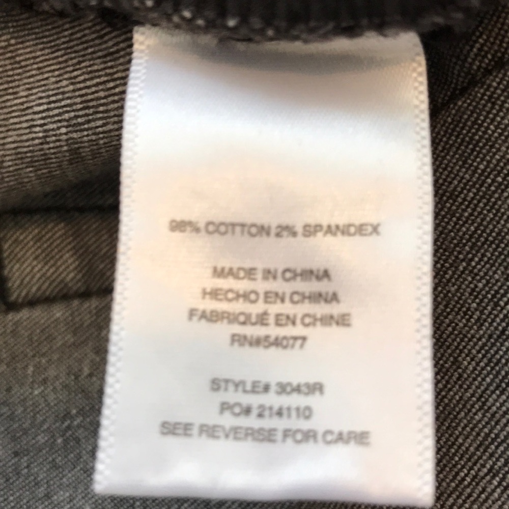 CAbi Curvy Slim Boot Jean - Picture 6 of 6